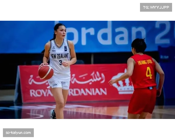 威尔逊荣登南卡体育名人堂 阿德巴约亲临现场支持